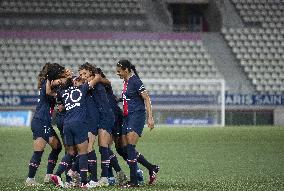 French Women PSG Team Celebrates Victory - Paris