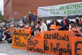 Rally against the creation of the Toulouse motorway