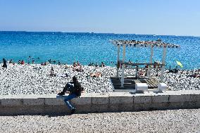 Atmosphere in Promenade des Anglais - Nice