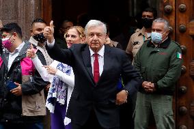 Lopez Obrador votes at Mexical Legislative Elections