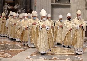 Pope Francis Celebrates The Corpus Christi Mass - Vatican