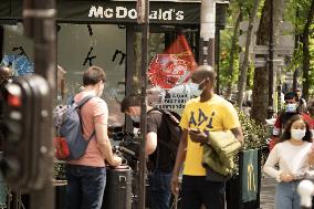 Protest in front of McDonald's restaurant - Paris