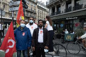 Protest in front of McDonald's restaurant - Paris
