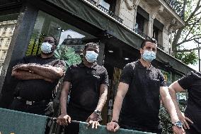Protest in front of McDonald's restaurant - Paris