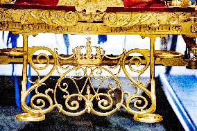 King's Golden Coach Arrives For Exhibition - Amsterdam