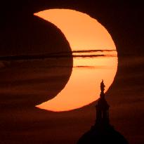 Partial Solar Eclipse - Washington
