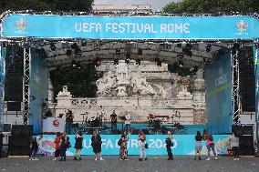 Euro 2020 - Turkey vs Italy - Supporters
