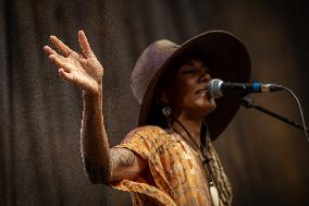 Rio Loco Festival - Ayo in Toulouse