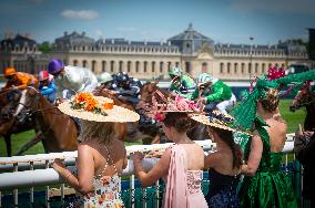 Ioritz Mendizabal Wins The Prix De Diane - Chantilly