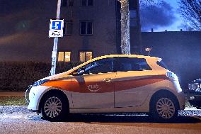 Street Lights Used As Charging Points For Electric Cars - Bern