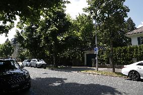 Street Lights Used As Charging Points For Electric Cars - Bern