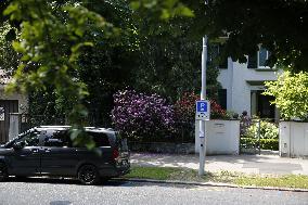 Street Lights Used As Charging Points For Electric Cars - Bern