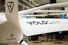 German air taxi Volocity's first flight in Paris