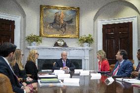 ★US President Joe Biden meets with FEMA Administrator Deanne Criswell and Homeland Security Advisor and Deputy National Securit