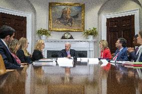 ★US President Joe Biden meets with FEMA Administrator Deanne Criswell and Homeland Security Advisor and Deputy National Securit