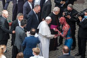 Pope Francis At Weekly General Audience - Vatican