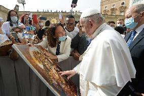 Pope Francis At Weekly General Audience - Vatican