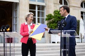 Emmanuel Macron Meets With Ursula Von Der Leyen - Paris