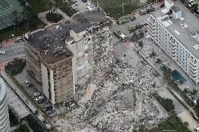 Building Collapse Leaves 99 People Unaccounted For - Miami