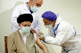 Ayatollah Khamenei Receives A Dose Of The Locally-Made Vaccine Tehran