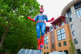 Celibrities At The Disney S Hotel New York - The Art Of Marvel Week End Experience