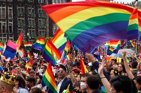 International Pride Parade - Mexico