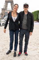 Jumping Eiffel - Paris