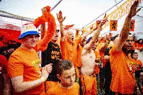Dutch Fans Disappointed - The Hague
