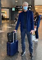 Arsene Wenger At Airport - Zurich