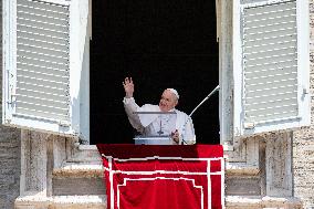 Pope Francis' Weekly Angelus prayer