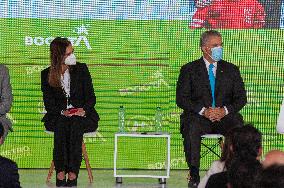 President Duque At Metro System Press Conference - Bogota