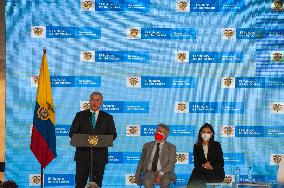 President Duque At Metro System Press Conference - Bogota