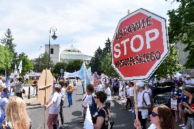 Nurses Protest Outside Parliament - Warsaw