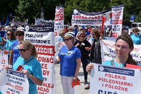 Nurses Protest Outside Parliament - Warsaw