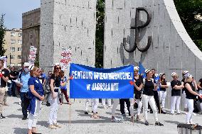 Nurses Protest Outside Parliament - Warsaw