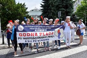 Nurses Protest Outside Parliament - Warsaw