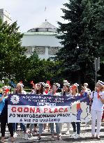 Nurses Protest Outside Parliament - Warsaw