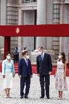 Royals offer an official reception for South Korean President