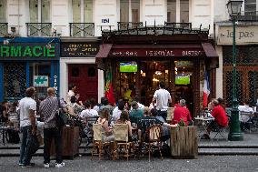 Atmosphere in Bars - European Cup 2021 France Vs Germany - Paris