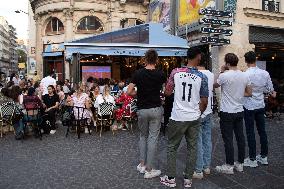 Atmosphere in Bars - European Cup 2021 France Vs Germany - Paris