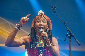 Fatoumata DIAWARA - Rio Loco Festival - Toulouse