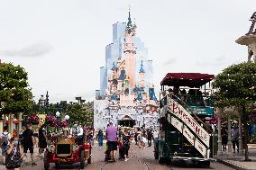 Disneyland Paris Repoens To The Public - Paris