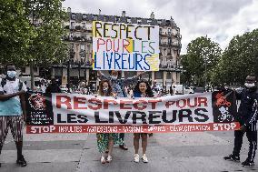 Delivery men UberEat and Deliveroo protested - Paris