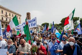 Matteo Salvini at the Lega demonstration in Rome