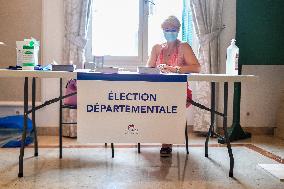 First round of the French regional elections in Cannes