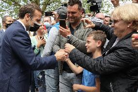 Emmanuel Macron votes in Touquet