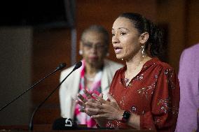 Invest In America Act Press Conference - Washington