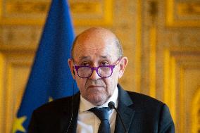 Le Drian And Casaubon Signs An Intention Declaration - Paris