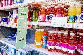 Deposit Of 15 Euro Cents To Recycle Small Plastic Bottles - Netherlands
