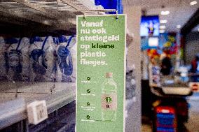 Deposit Of 15 Euro Cents To Recycle Small Plastic Bottles - Netherlands